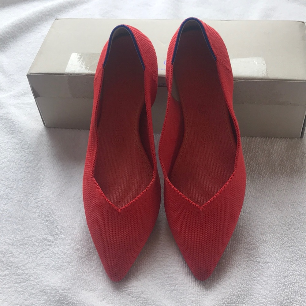 Flame pointy Rothys. Wonderful condition.